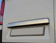 Volkswagen Crafter 2016- Ornament deasupra placutei de inmatriculare (fara camera, inox) Carmos - Otel Inoxidabil Turcesc foto 1