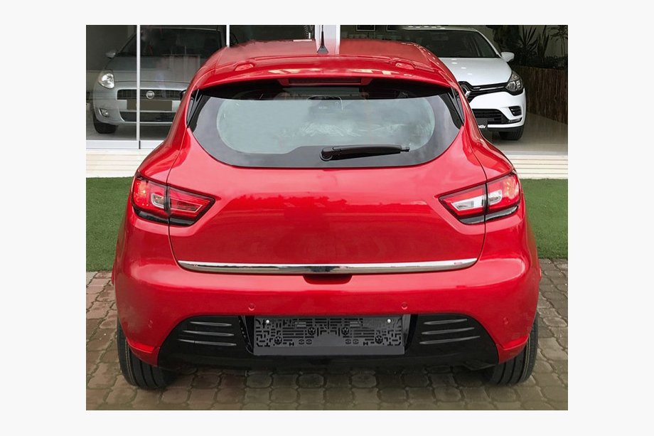 Renault Clio V 2019- Ornament portbagaj inox Carmos - Otel Inoxidabil Turcesc Image