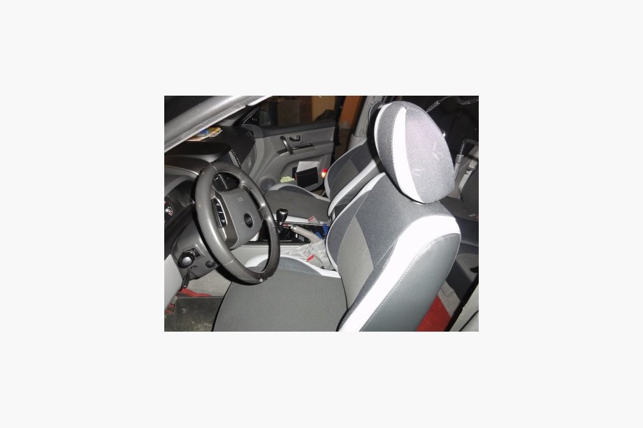 Kia Sorento I BL 2002-2009 Noutate! Huse auto dedicate din piele ecologica Brothers Premium Image