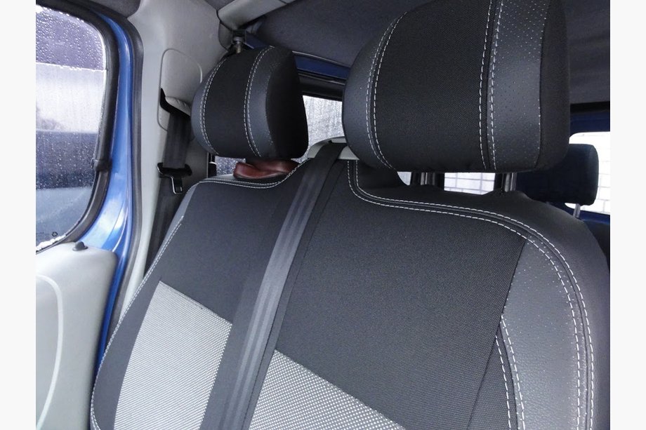 Renault Trafic 2001–2015 Huse auto (piele și material textil, Premium) Scaune fata 2↗1 Foto 5