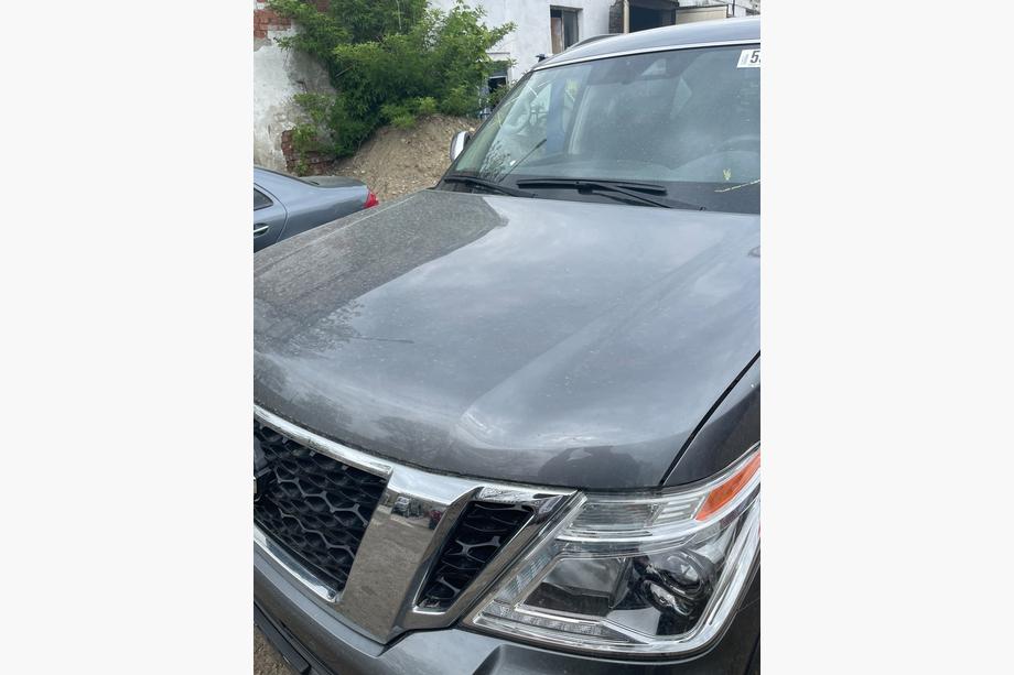 Nissan Armada 2016-2024 Capota (Second hand, Perfect 2019) Image