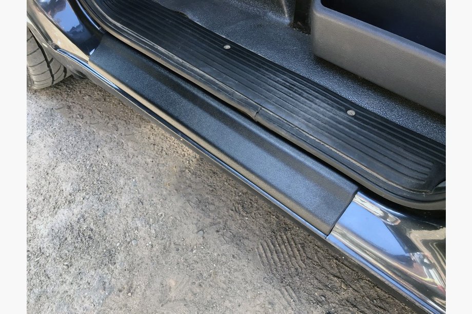Mercedes Vito W638 1996-2003 Capace praguri ABS (2 buc, plastic) Lucios Foto 1
