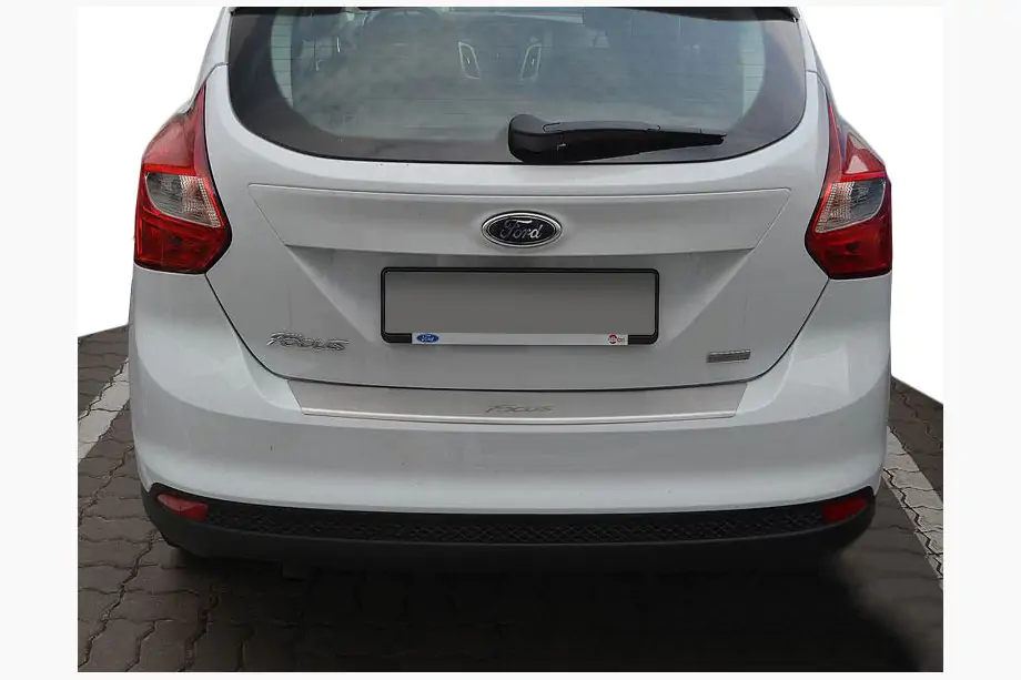 Ford Focus III 2011-2017 Protectie bara spate cu margine Natanika (inox) Foto 1