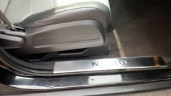 Dodge Nitro 2006-2011 Protectii praguri Carmos pentru partea superioara (inox) foto 3