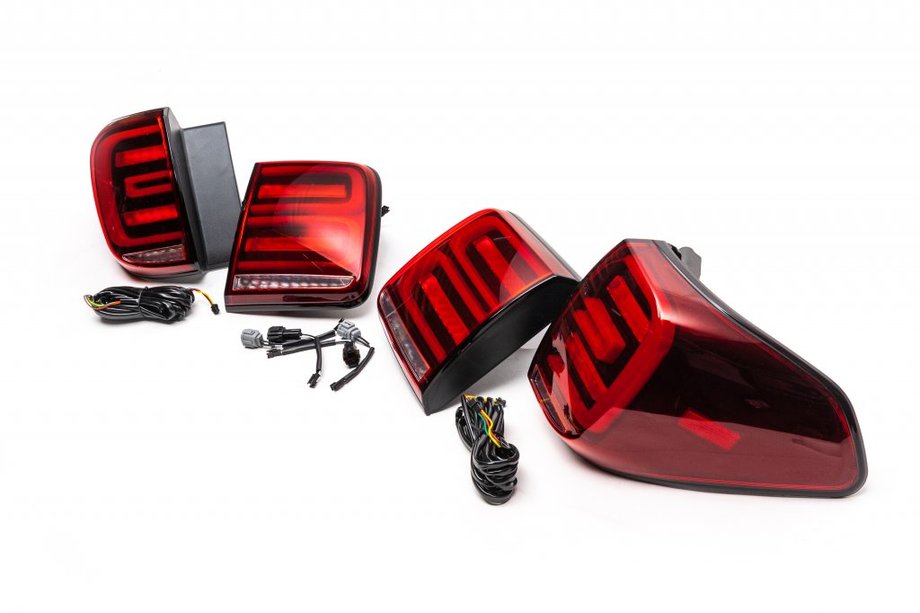 Nissan Armada 2016-2024 Stopuri Spate LED (RED-Sequential) Image