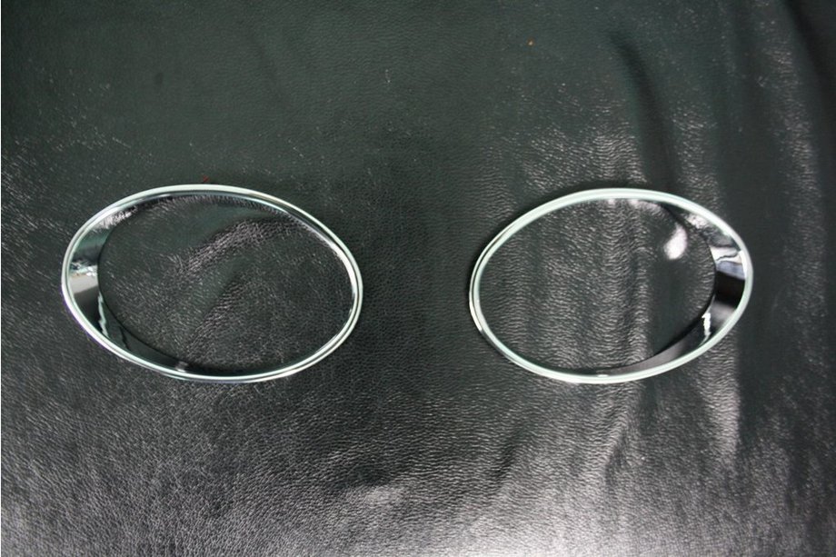 Hyundai Santa Fe 2 2006-2012 Capace crom pentru proiectoare ceata (2 buc, plastic) Image