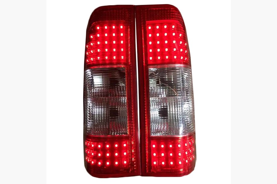Mercedes Sprinter W901/902/903/904/905 1995–2006 Stopuri spate LED (2 buc) Image