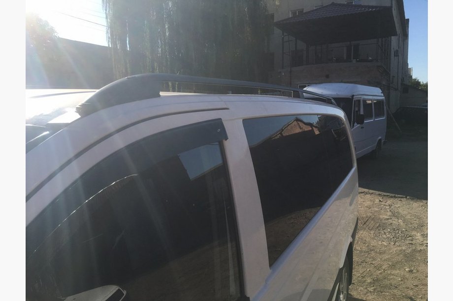 Mercedes Viano 2004-2014 Bare longitudinale negre Skyport (metal solid) Ampatament Scurt (SHORT) Foto 12