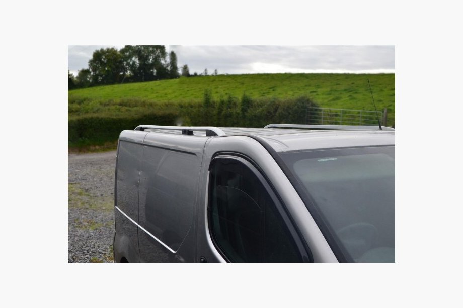 Nissan Primastar 2002-2014 Bare longitudinale Skyport (argintiu) Ampatament Lung Foto 4