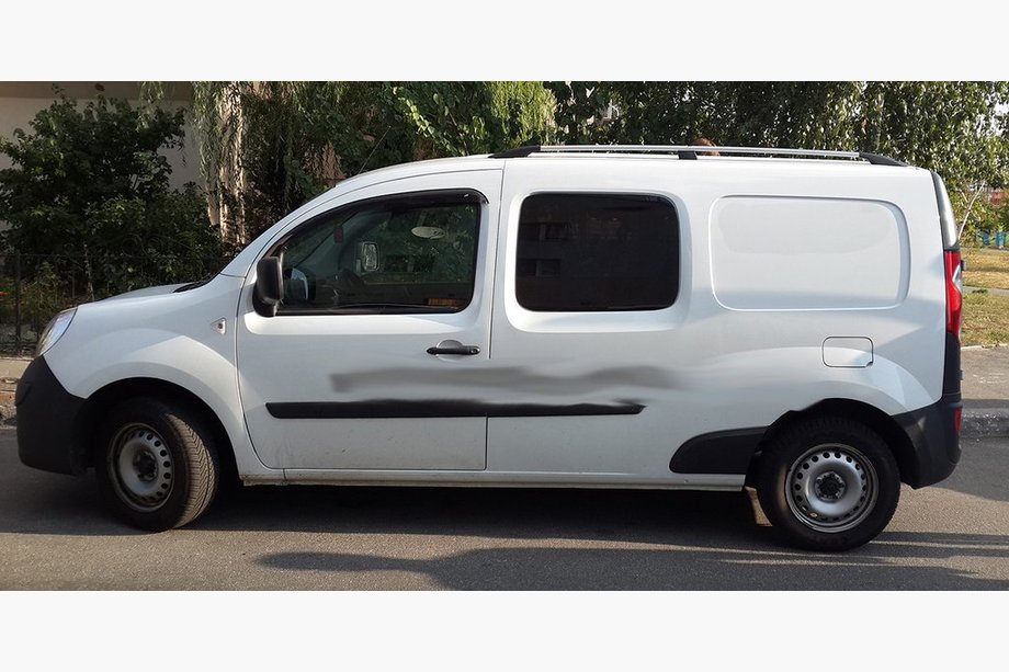 Renault Kangoo 2008–2020 Bare Longitudinale Crom Baza Maxi, Picioare din Plastic Foto 4