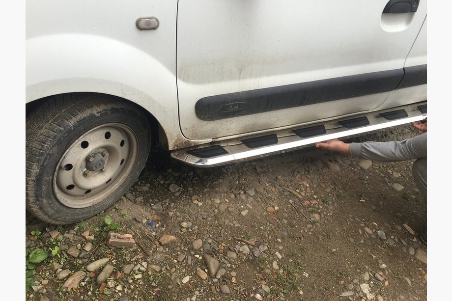 Renault Kangoo 1998-2008 Praguri Laterale Vison (2 buc, Aluminiu si Otel Inoxidabil) Image