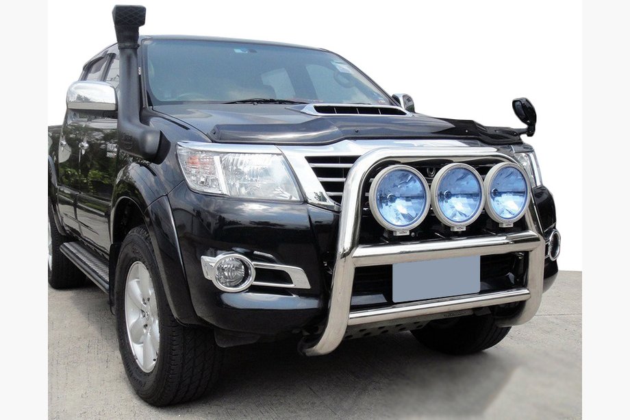 Toyota Hilux 2006-2015 Bullbar WT018 (Inox) Image