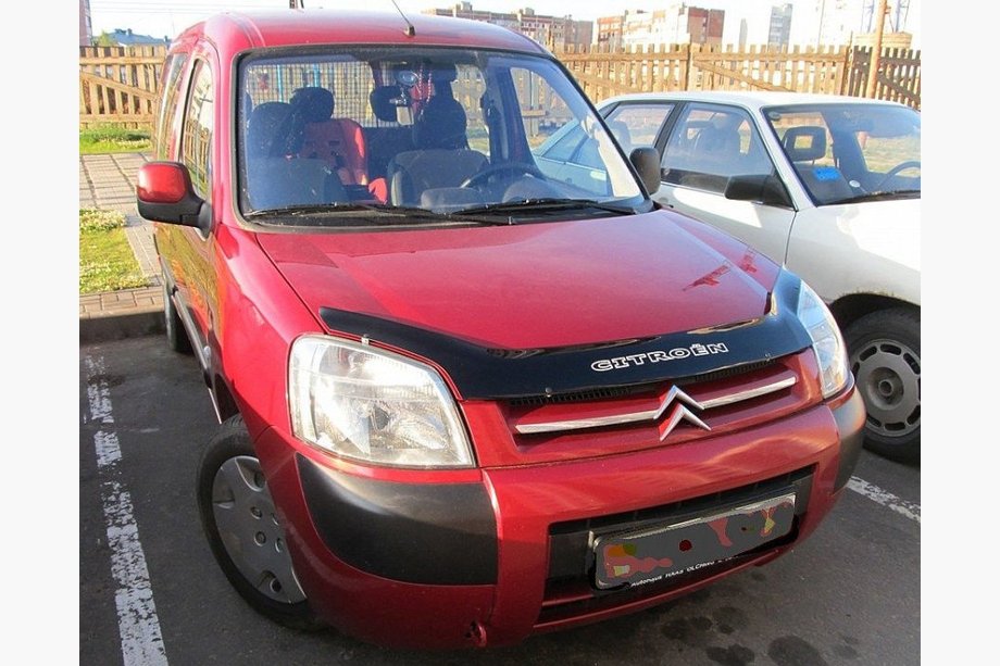 Citroen Berlingo 1996-2008 Deflector capota VIP (2003-2008) Image
