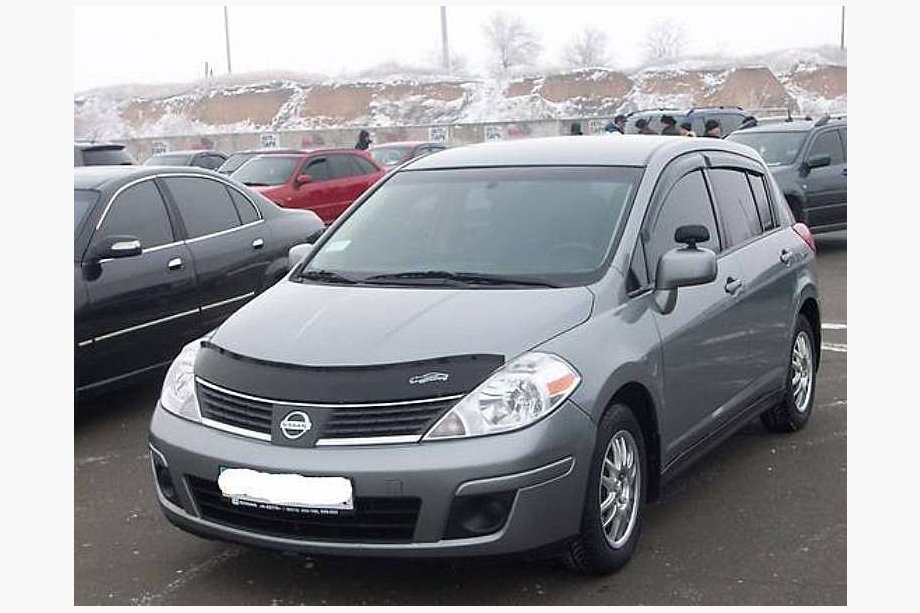 Nissan Tiida 2004-2011 Deflector capota (VIP) Image