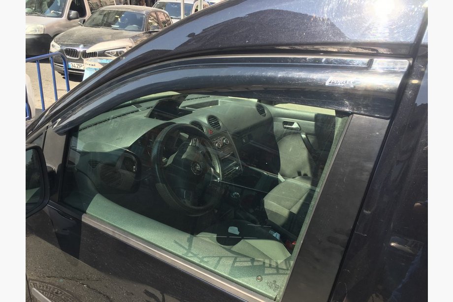 Volkswagen Caddy 2010-2015 Deflectoare Geamuri (2 buc, Perflex Sport) Foto 6