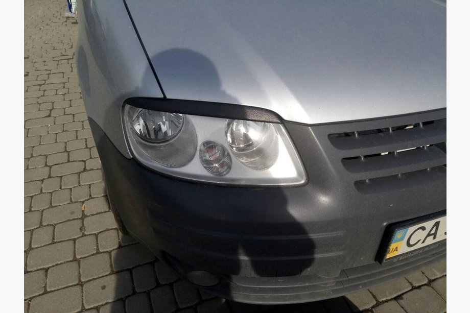 Volkswagen Caddy 2004-2010 Sprancene faruri (negre) Foto 9