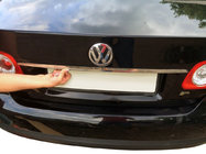 Volkswagen Jetta 2006-2011 Ornament inox deasupra placutei de inmatriculare foto 1