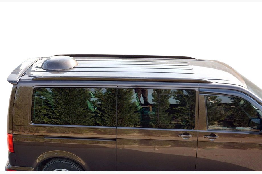 Volkswagen T6 2015-2024 Spoiler spate (grunduit, vopsibil) Image