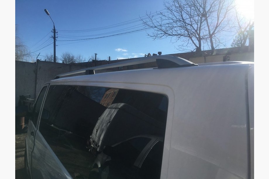 Volkswagen T5 Caravelle 2004-2010 Bare longitudinale CROWN (gri mat) Ampatament Lung Foto 6