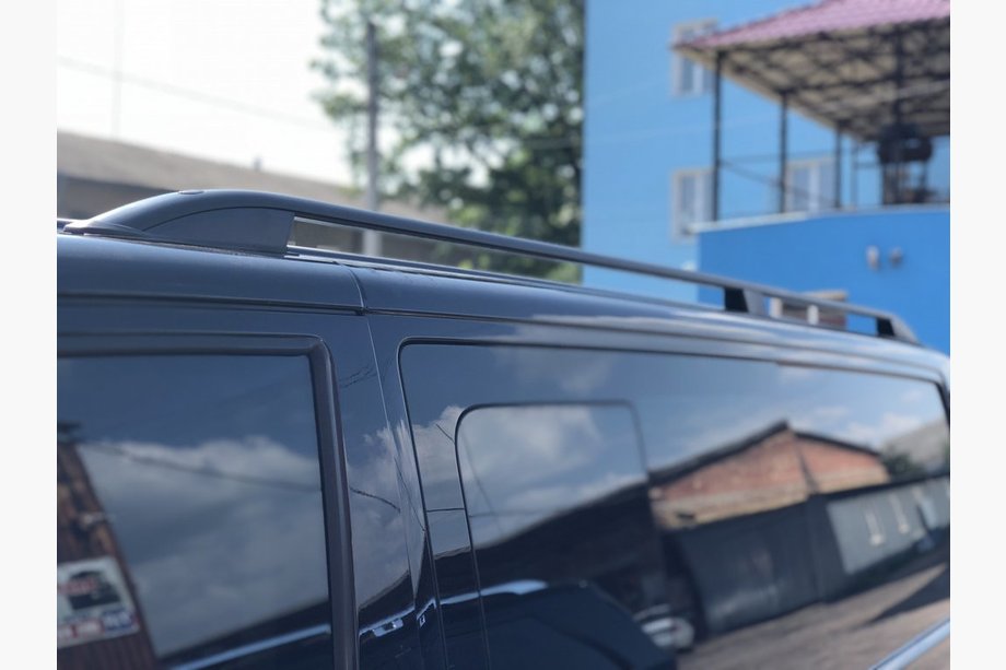 Volkswagen T5 Transporter 2003-2010 Bare longitudinale Skyport (negre) Ampatament Scurt Foto 3