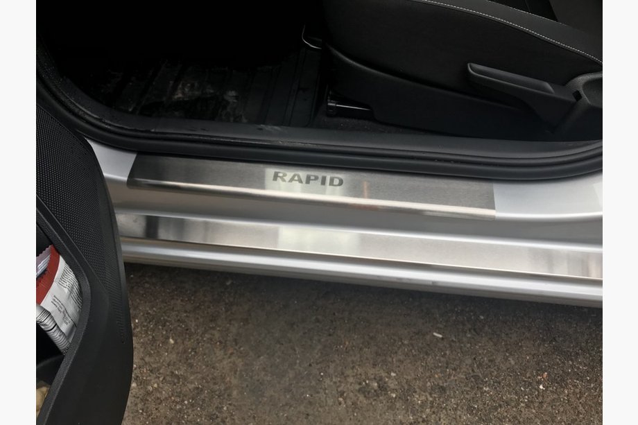 Skoda Rapid 2012-2019 Protectii praguri Nataniko (8 buc, inox) Premium - Banda 3M, 0.8 mm Foto 1