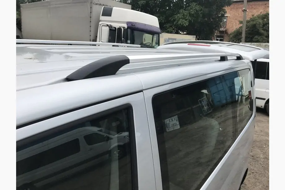 Volkswagen T5 2010-2015 Bare Longitudinale Crom Baza scurta, picioare din plastic Image