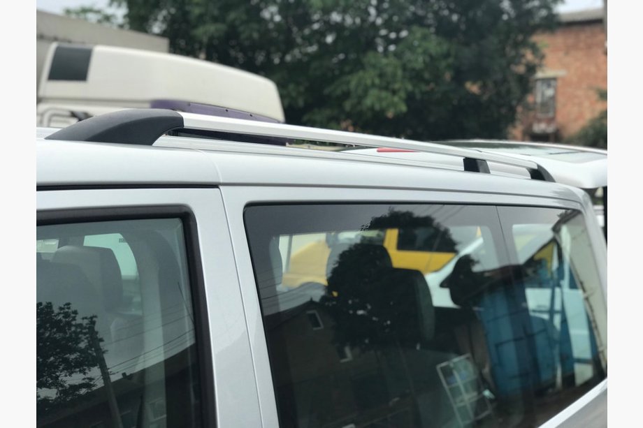 Volkswagen T5 Transporter 2003-2010 Bare Longitudinale Crom Baza scurta, picioare din plastic Foto 1