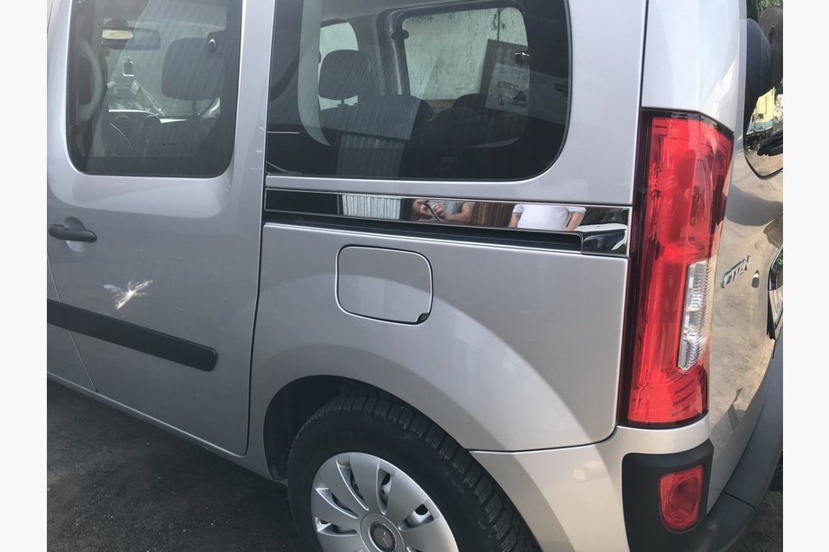 Mercedes Citan 2013-2021 Molduri din otel inox pentru usi culisante (2 buc) Image