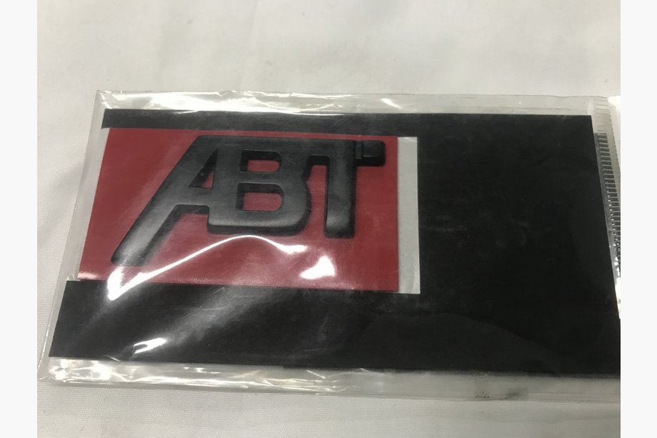 Audi Q7 2005-2015 Emblema ABT (negru) Image
