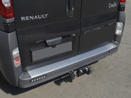 Renault Trafic 2001–2015 Protectie bara spate cu margine Nataniko (inox) foto 1