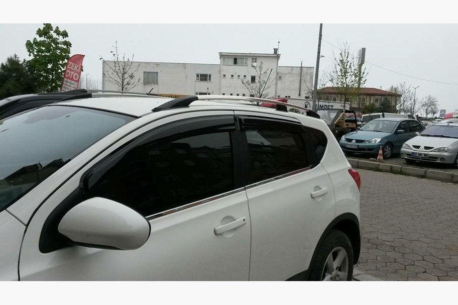 Nissan Qashqai 2007-2010 Bare Longitudinale Crom Pentru versiunea +2, Picioare din plastic Foto 2