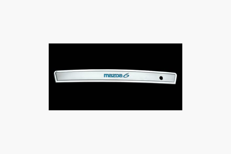 Mazda 6 2003-2008 Bara cromata cu iluminare albastra (plastic) Image