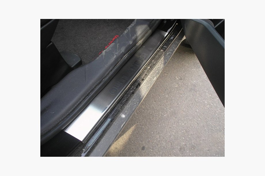 Mitsubishi Outlander 2006-2012 Protectii praguri Nataniko (4 buc, inox) Image