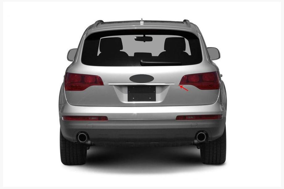 Audi Q7 2005-2015 Ornament cromat deasupra numarului OmsaLine (inox) Image