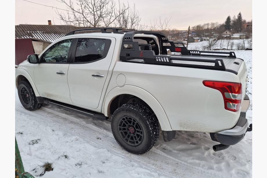 Mitsubishi L200 2015-2024 Roll Bar Dakar Image