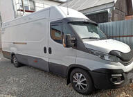 Iveco Daily 2014- Parasolar parbriz V2 (negru lucios, 5mm) foto 7