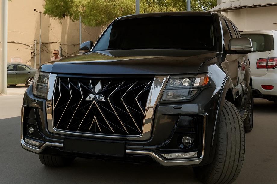 Mitsubishi Pajero Wagon IV 2006-2021 Kit caroserie Black Hawk Image