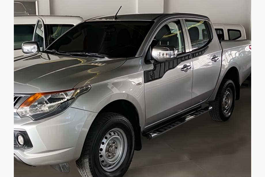 Fiat Fullback 2016- Molduri Superioare Usa (4 buc, ABS) Image