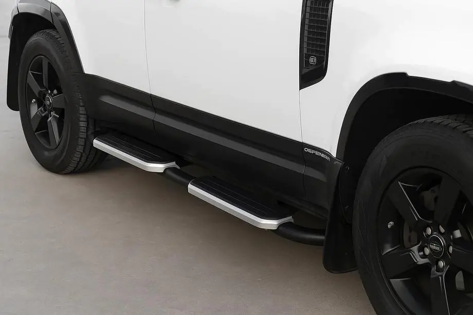 Land Rover Defender 2019- Praguri laterale OEM Silver (pentru 110/130, 2 buc) Image