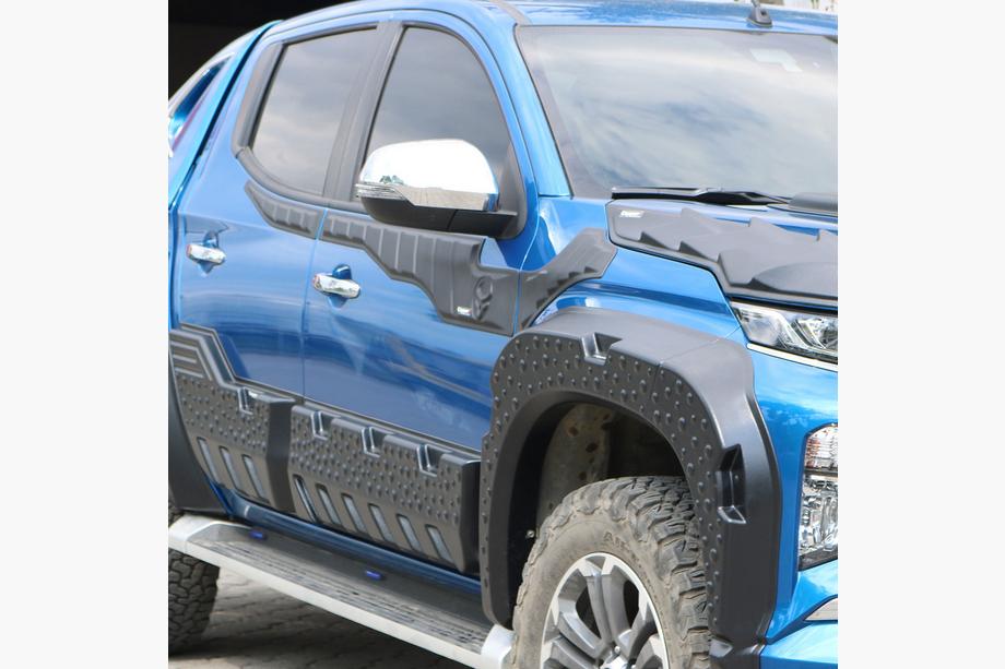 Mitsubishi L200 2015-2024 Molduri Superioare Usi 2019+ (6 buc, ABS) Foto 5