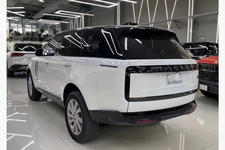 Range Rover V L460 2021- Kit Caroserie Complet Foto 3