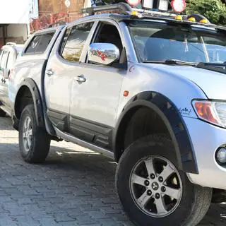 Extensii aripi roti (EuroCap) Mitsubishi L200 2006-2015 foto 1