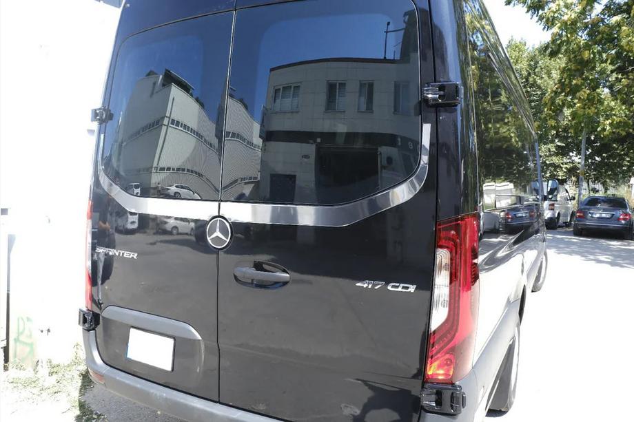 Mercedes Sprinter W907/W910 2018- Ornament geam spate V-2 Carmos (2 buc, inox) Foto 3