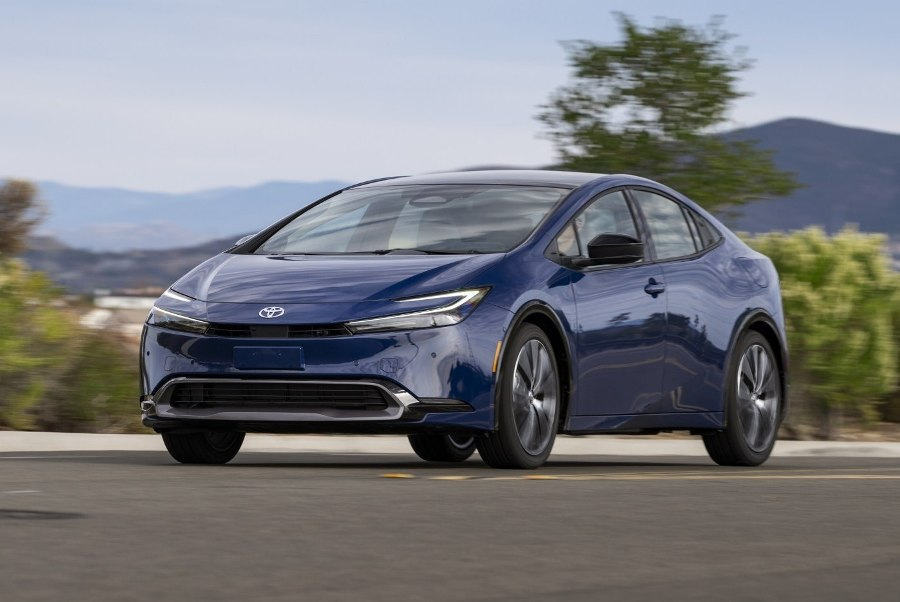 Revizuirea noii generații a modelului hibrid Toyota Prius