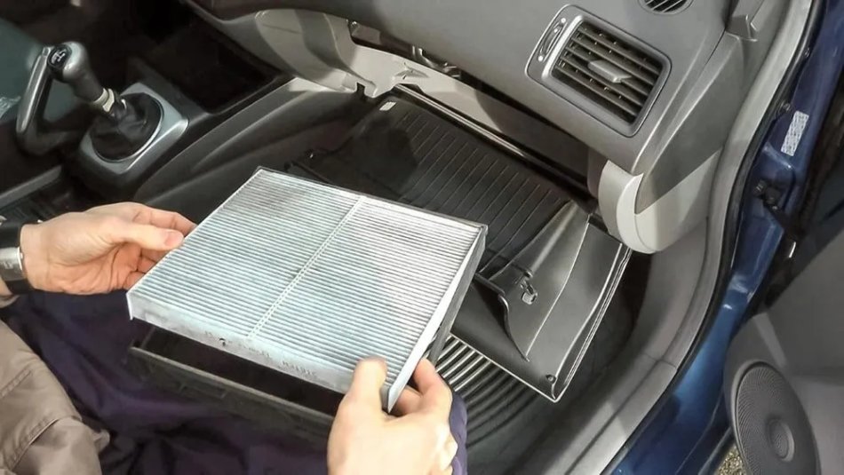 Când trebuie schimbat filtrul interior al mașinii?
