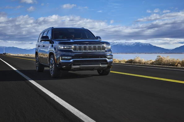 Revizuirea SUV-ului Jeep Grand Wagoneer