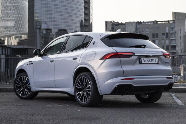 Tracțiune integrală sport-cross Maserati Grecale Fotografie 5