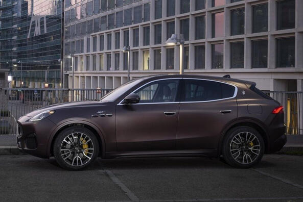 Tracțiune integrală sport-cross Maserati Grecale Fotografie 4