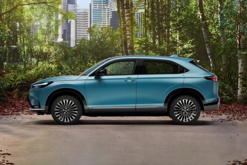 Revizuirea crossoverului electric Honda e:Ny1