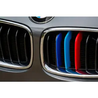 Capace ornament pentru grila cu 11 lamele (set 3 buc) BMW 3 Series F30/F31 2012-2019 foto 1